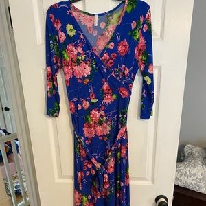 Pink Blush maternity dress size large